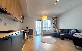 Fully Equipped New Apartment With Free Parking
