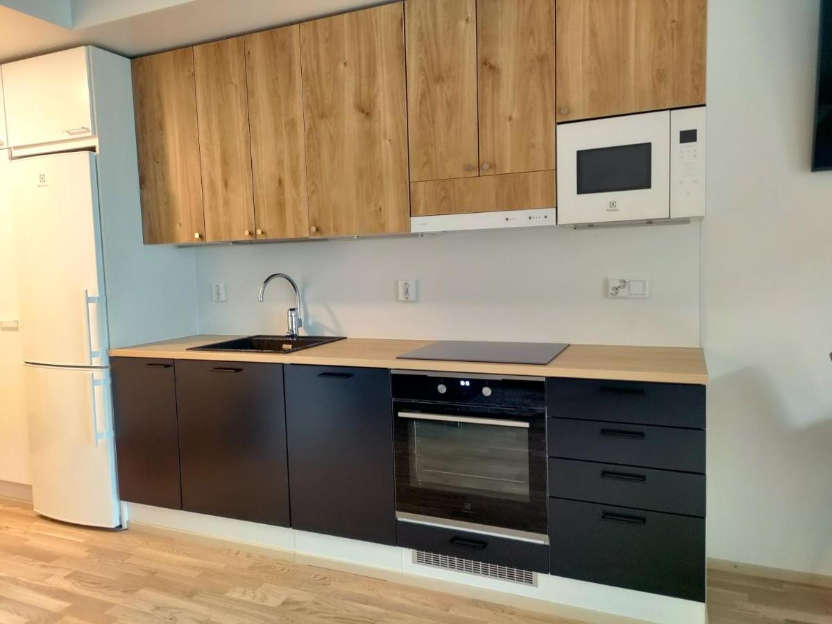 Fully Equipped New Apartment With Free Parking Tampere Exterior photo